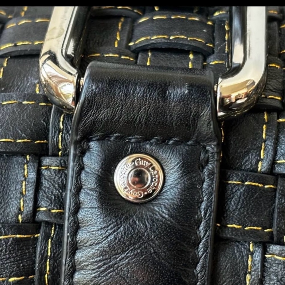 Authentic Guy Laroche tweed duffle bag Elegant Black Woven Handbag - Picture 3 of 4